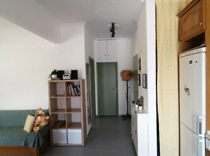 Elef * Paralia Dionysiou